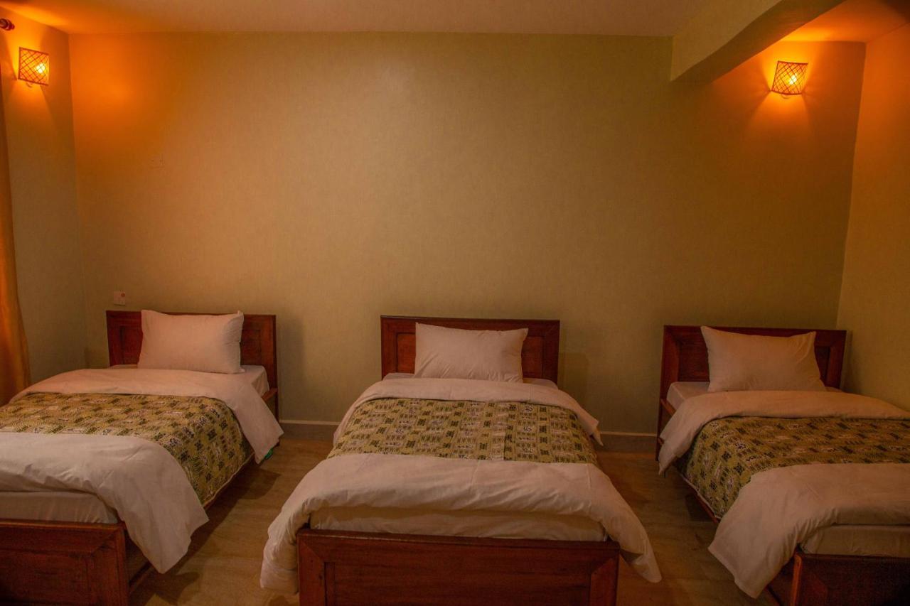 Dual Mountain View Lodge Moshi Esterno foto